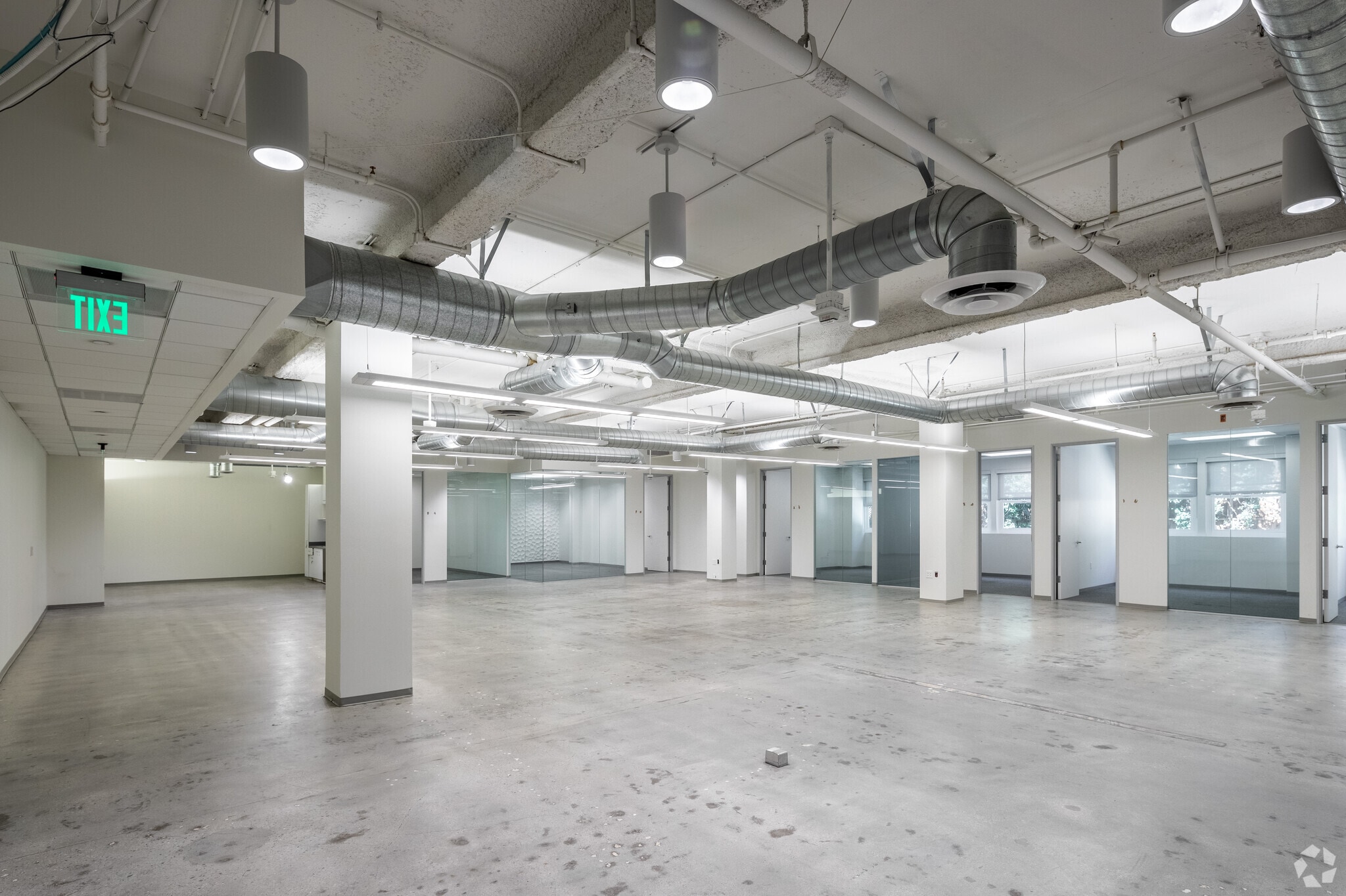 10351 Santa Monica Blvd, Los Angeles, CA for lease Interior Photo- Image 1 of 6