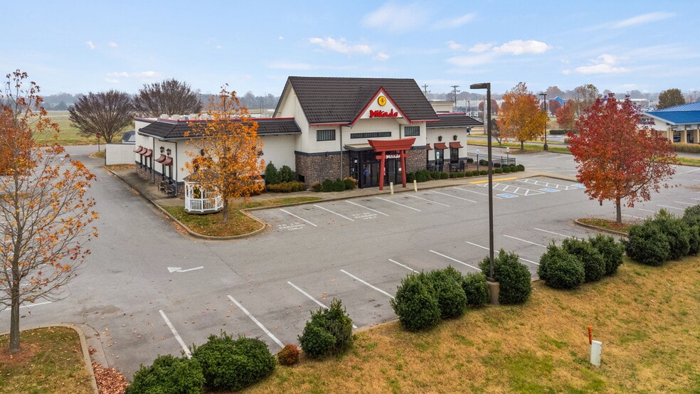 209 Claire Ave, Oak Grove, KY for sale - Building Photo - Image 2 of 25