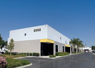 Plus de détails pour 2003 Raymer Ave, Fullerton, CA - Industriel à louer