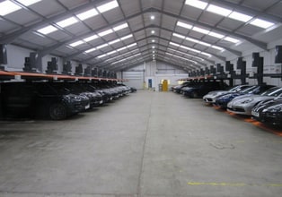 111 Chertsey Rd, Byfleet à louer Photo intérieure- Image 1 de 2