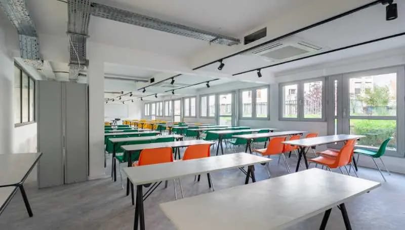 122-124 Rue Marcadet, Paris for sale - Building Photo - Image 2 of 6