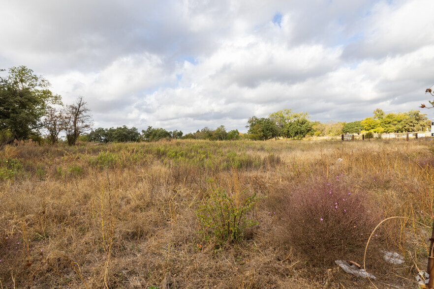 8601 Farm to Market 969, Austin, TX à vendre - Photo principale - Image 1 de 1