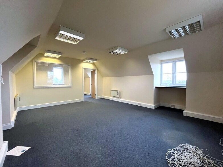 Main Rd, Great Leighs à louer - Photo du bâtiment - Image 3 de 15