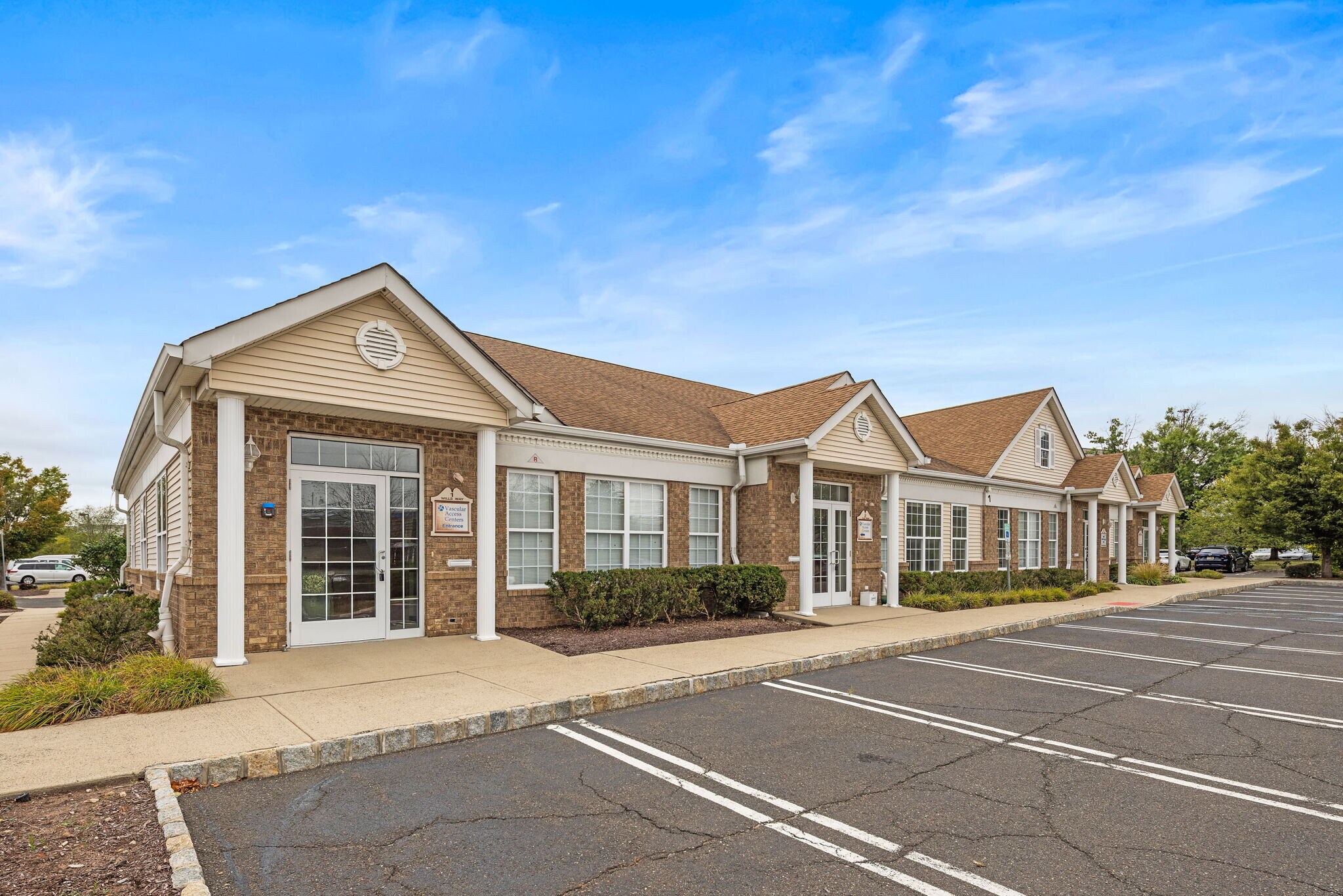 250 Old New Brunswick Rd, Piscataway, NJ for lease Primary Photo- Image 1 of 98
