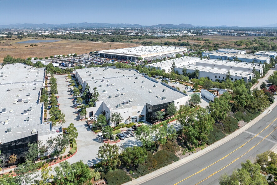 42245 Remington Ave, Temecula, CA for sale - Aerial - Image 2 of 2