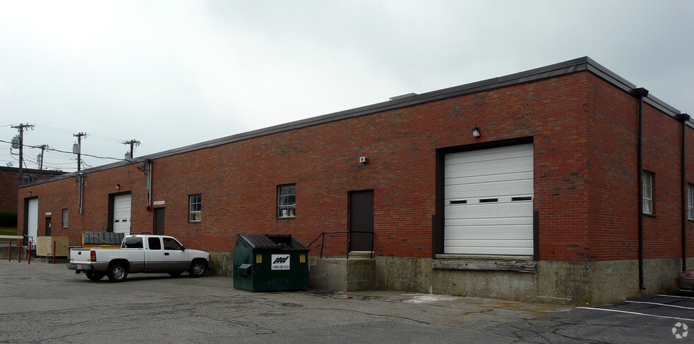 480 Neponset St, Canton, MA à louer - Photo du bâtiment - Image 2 de 4