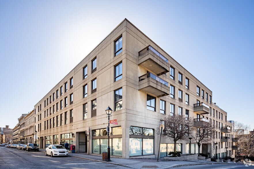 455 Notre Dame E, Montréal, QC à vendre - Photo du bâtiment - Image 1 de 1