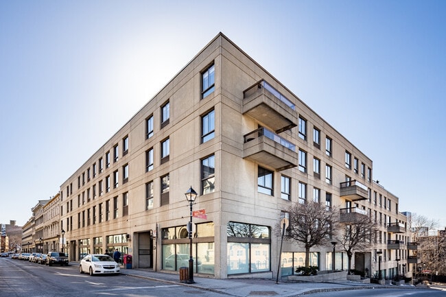 More details for 455 Rue Notre-Dame E, Montréal, QC - Office for Sale