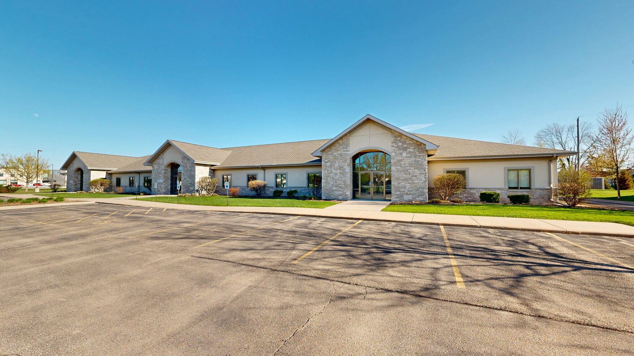 2505 E Evergreen Dr, Appleton, WI à vendre Photo du bâtiment- Image 1 de 1