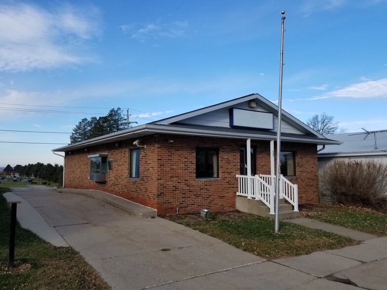 947 Main St, Holy Cross, IA à vendre - Photo principale - Image 1 de 1