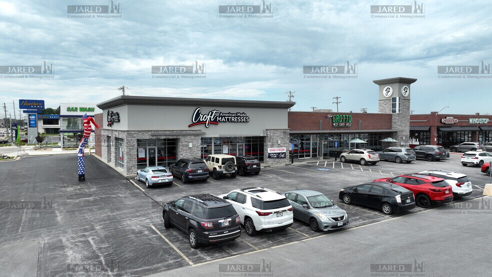 303-321 E Battlefield St, Springfield, MO à louer - Photo du bâtiment - Image 2 de 14