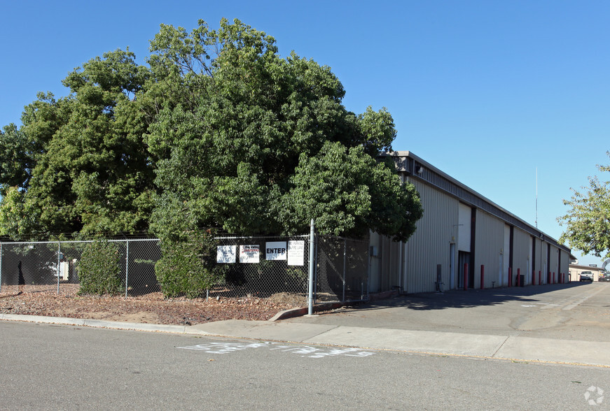 17881 S Ideal Pky, Manteca, CA for lease - Primary Photo - Image 1 of 8