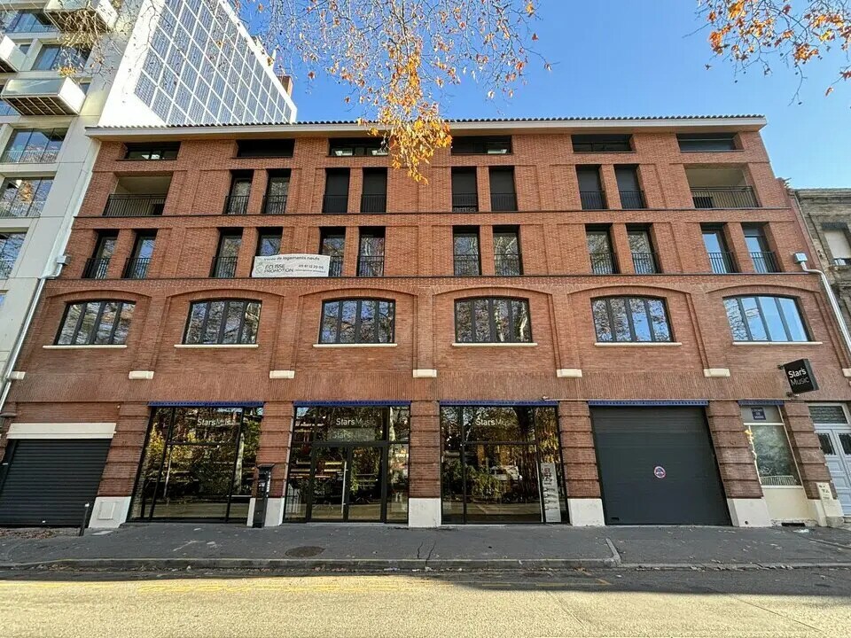 Office in Toulouse for lease Building Photo- Image 1 of 8