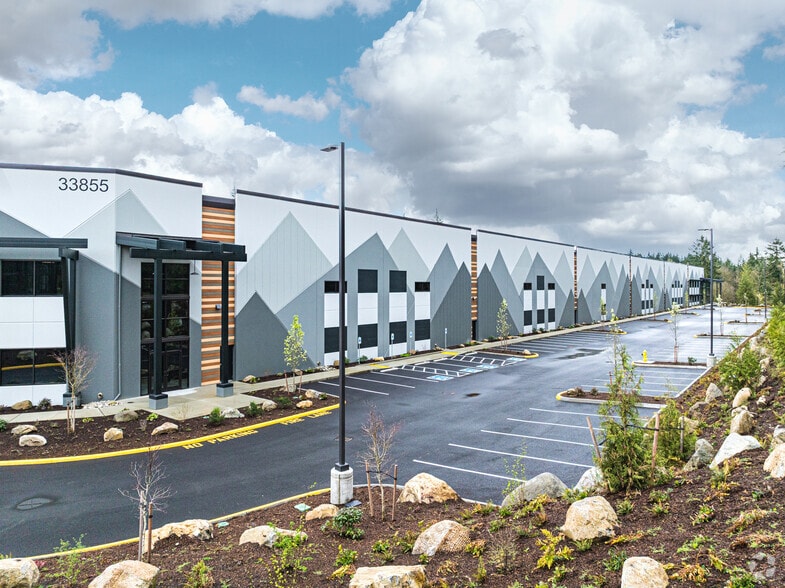 33855 Weyerhaeuser Way S, Federal Way, WA à louer - Photo du bâtiment - Image 2 de 14