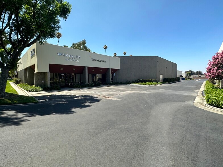 3343-3349 Chicago Ave, Riverside, CA à louer - Photo du bâtiment - Image 3 de 11