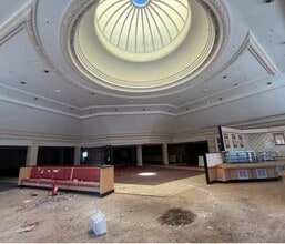 177-187 Terminus Rd, Eastbourne for lease Lobby- Image 2 of 4