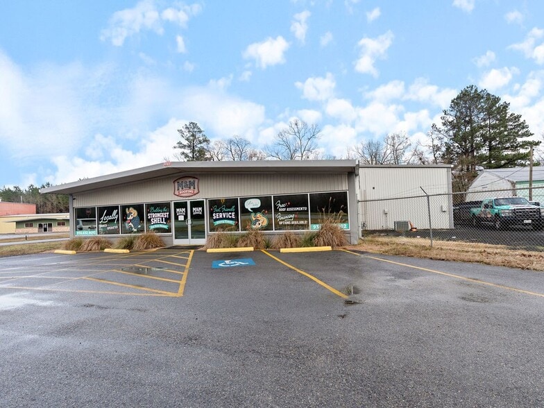 2216 N Timberland Dr, Lufkin, TX à vendre - Photo principale - Image 1 de 25