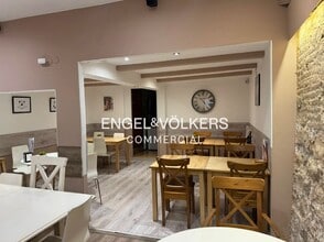 Retail in Barcelona, Barcelona for lease Interior Photo- Image 2 of 6