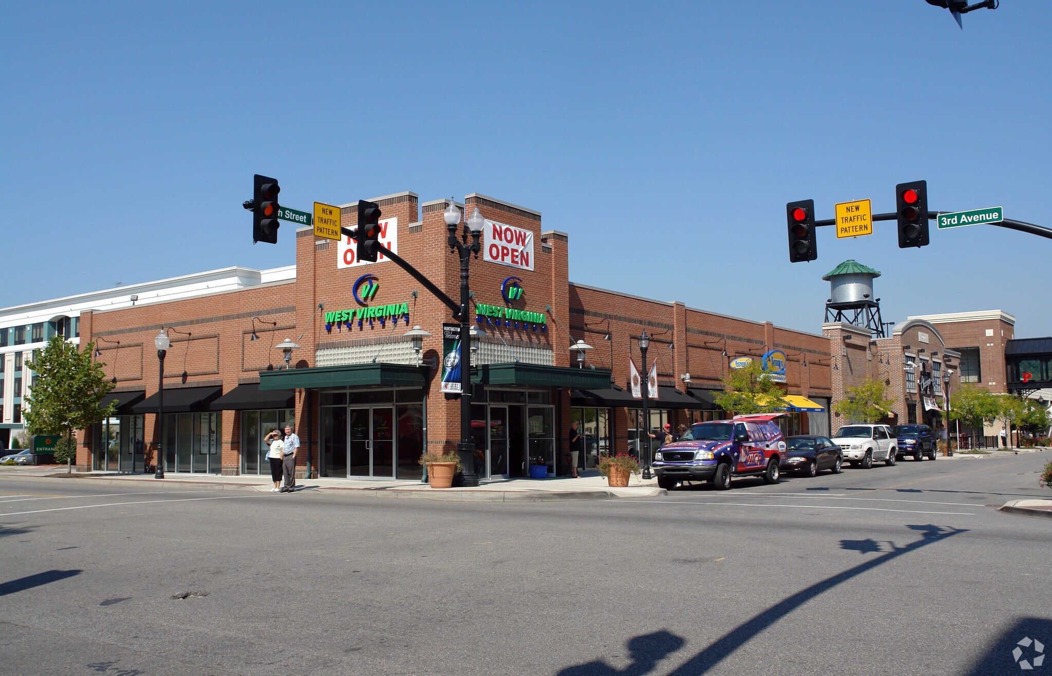 220 Ninth Ave, Huntington, WV for lease Primary Photo- Image 1 of 9