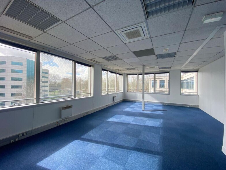 Office in Villepinte for sale - Interior Photo - Image 3 of 14