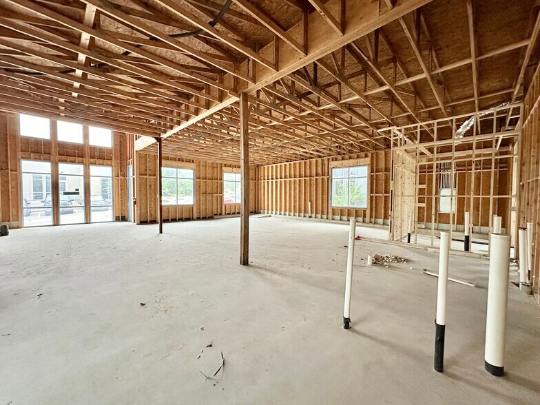 23119 Ih 10 W, San Antonio, TX à louer - Photo du bâtiment - Image 3 de 13