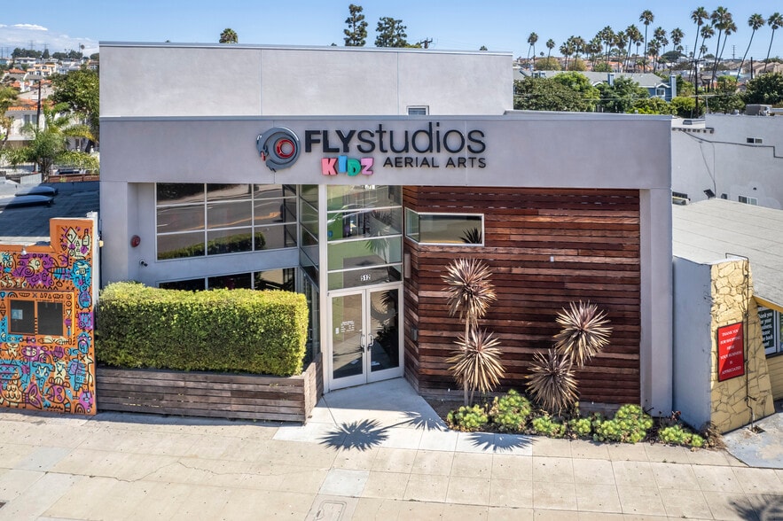 512 N Pacific Coast Hwy, Redondo Beach, CA for sale - Primary Photo - Image 1 of 34