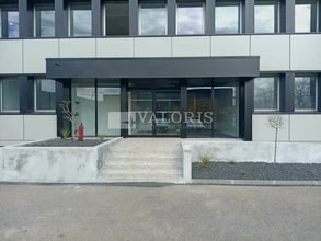 Office in Saint-Priest for lease Building Photo- Image 2 of 11
