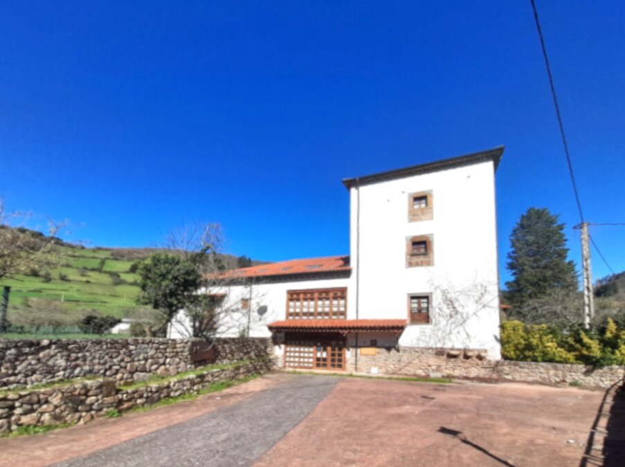 Hospitality in Tineo, Asturias for sale Primary Photo- Image 1 of 9