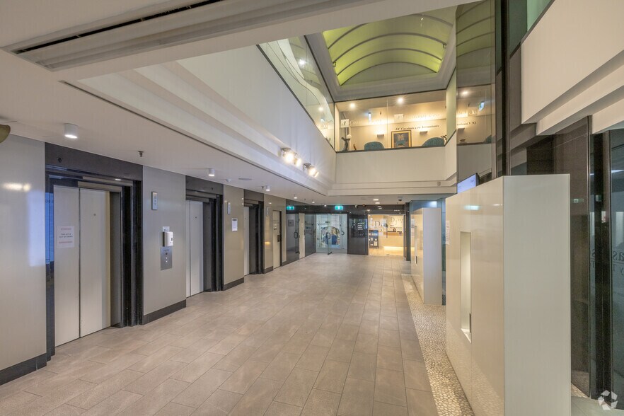 35 Spring St, Bondi Junction à louer - Photo intérieure - Image 2 de 5