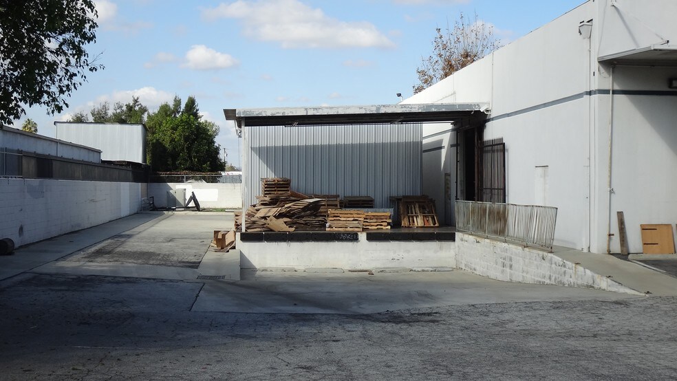 1918 Frank Stiles St, South El Monte, CA à louer - Photo du bâtiment - Image 2 de 7