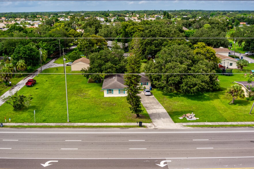 4223 53rd Ave E, Bradenton, FL à vendre - Photo principale - Image 1 de 5