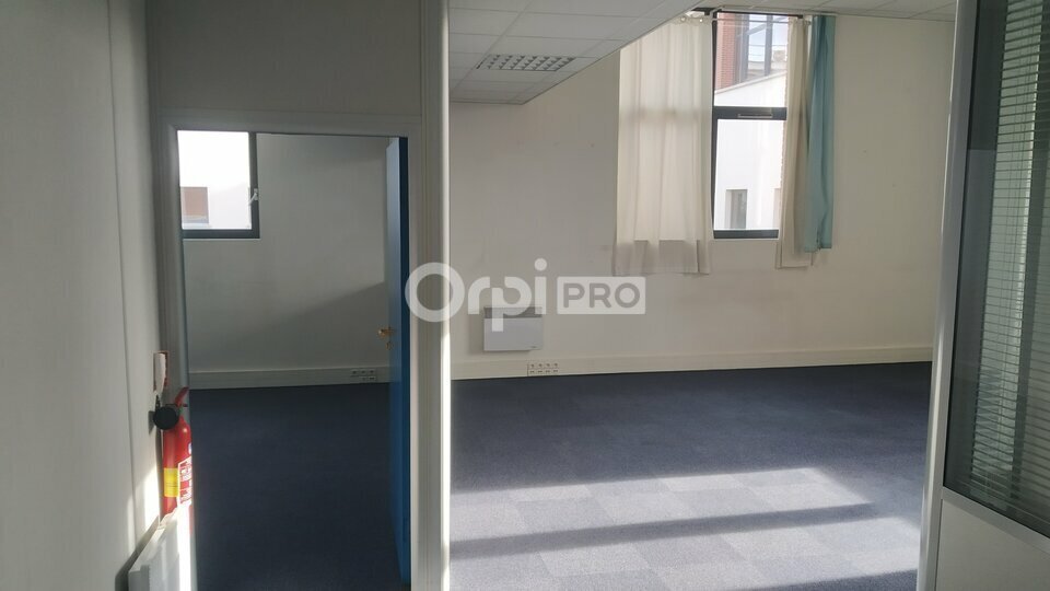 Office in Reims for lease - Interior Photo - Image 1 of 8