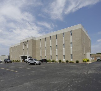 More details for 2111 Plum St, Aurora, IL - Office for Lease