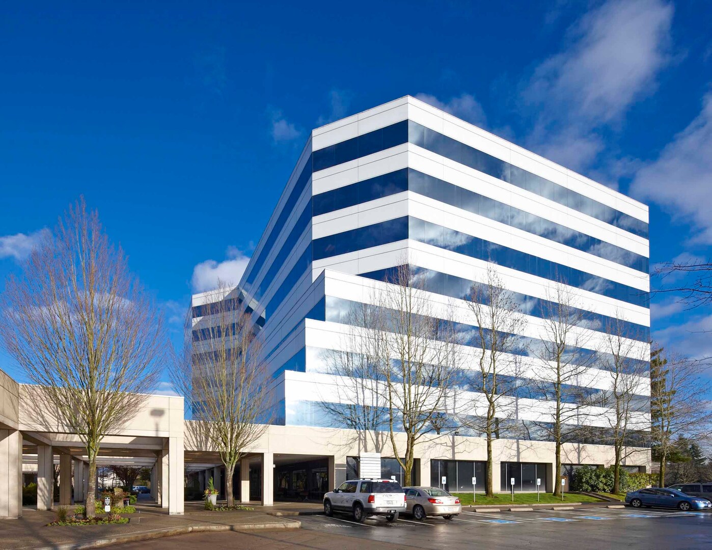 6811 S 204th St, Kent, WA for lease Building Photo- Image 1 of 28