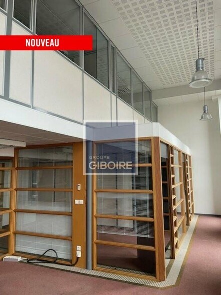 Office in Rennes for sale - Interior Photo - Image 2 of 8
