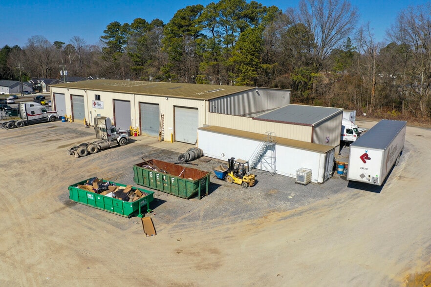 Dalton, GA - Industrial For Sale portfolio of 2 properties for sale on LoopNet.ca - Building Photo - Image 2 of 3