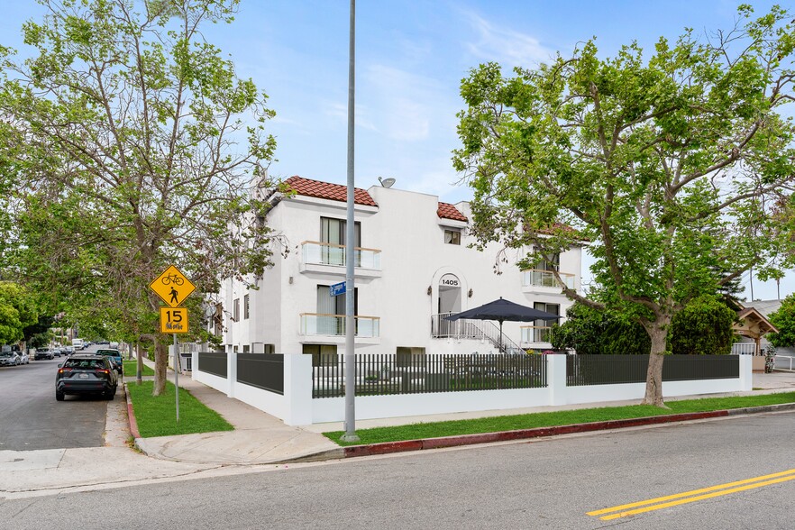 1405 N Normandie Ave, Los Angeles, CA for sale - Building Photo - Image 2 of 30