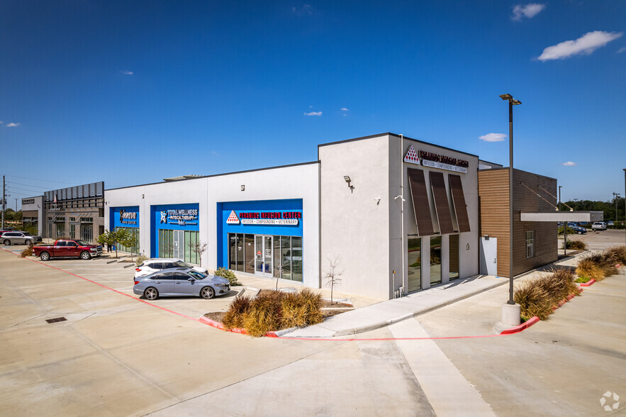 3569 Business Center Dr, Pearland, TX for lease - Building Photo - Image 3 of 20