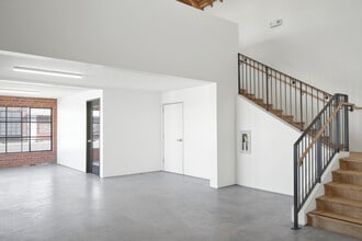 3626 W Jefferson Blvd, Los Angeles, CA à louer Photo intérieure- Image 2 de 4