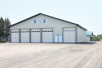 18550 US Highway 59, Detroit Lakes, MN for lease Interior Photo- Image 1 of 2