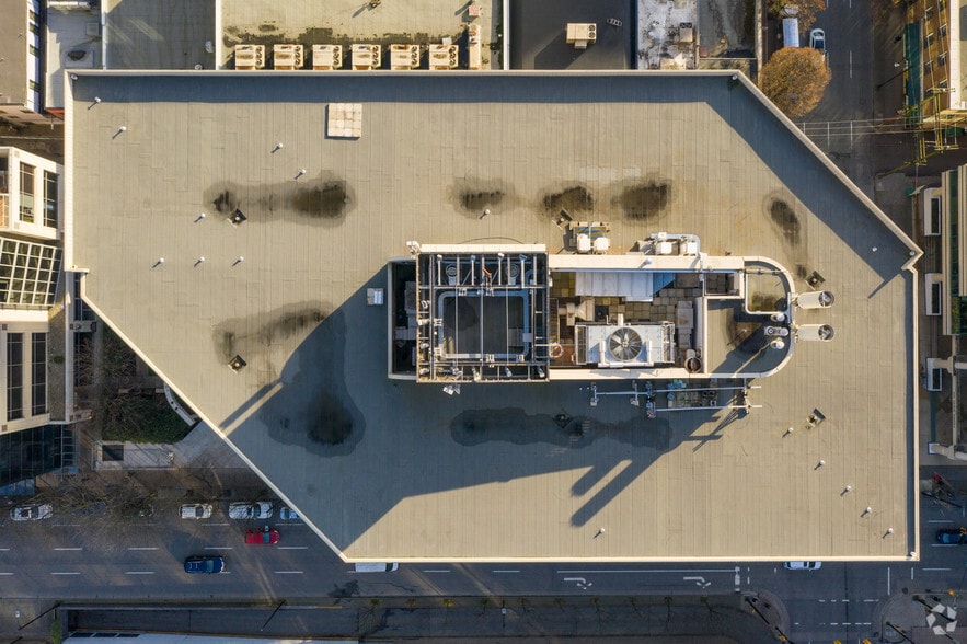 840 Howe St, Vancouver, BC for lease - Building Photo - Image 3 of 6