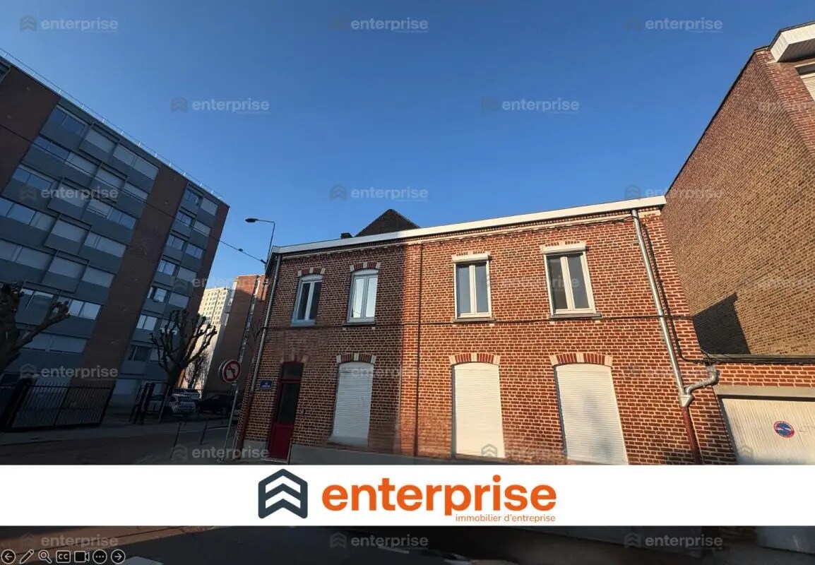 Office in La Madeleine for sale Building Photo- Image 1 of 2