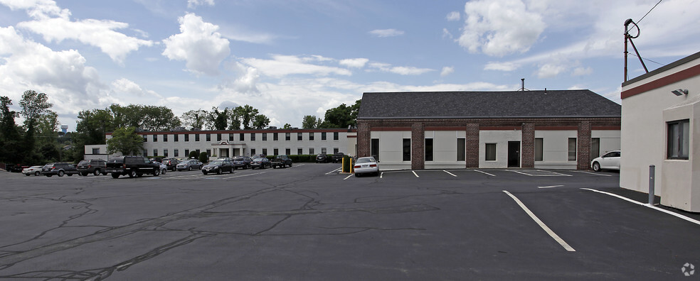 200 Sutton St, North Andover, MA for lease - Building Photo - Image 3 of 24