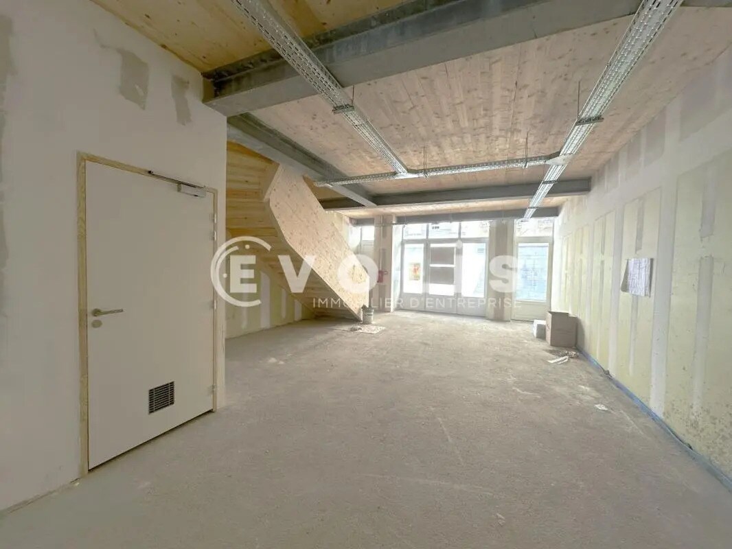 Office in Bordeaux for sale Interior Photo- Image 1 of 6