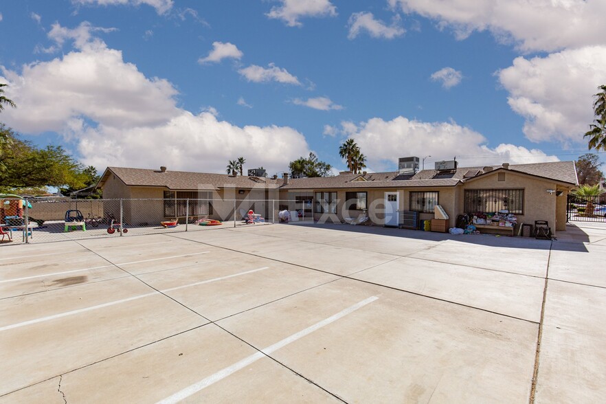 2948 E Russell Rd, Las Vegas, NV for sale - Building Photo - Image 3 of 18