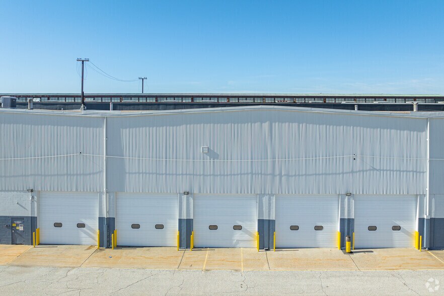 2700 Loch Raven Rd, Baltimore, MD à vendre - Photo du bâtiment - Image 3 de 6