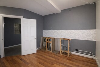 2421-2425 Washington St, Waukegan, IL à louer Photo intérieure- Image 2 de 4