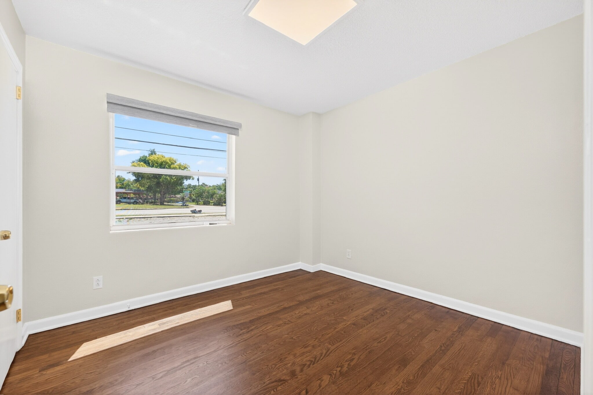1142 Saint Johns Bluff Rd N, Jacksonville, FL for lease Interior Photo- Image 1 of 13