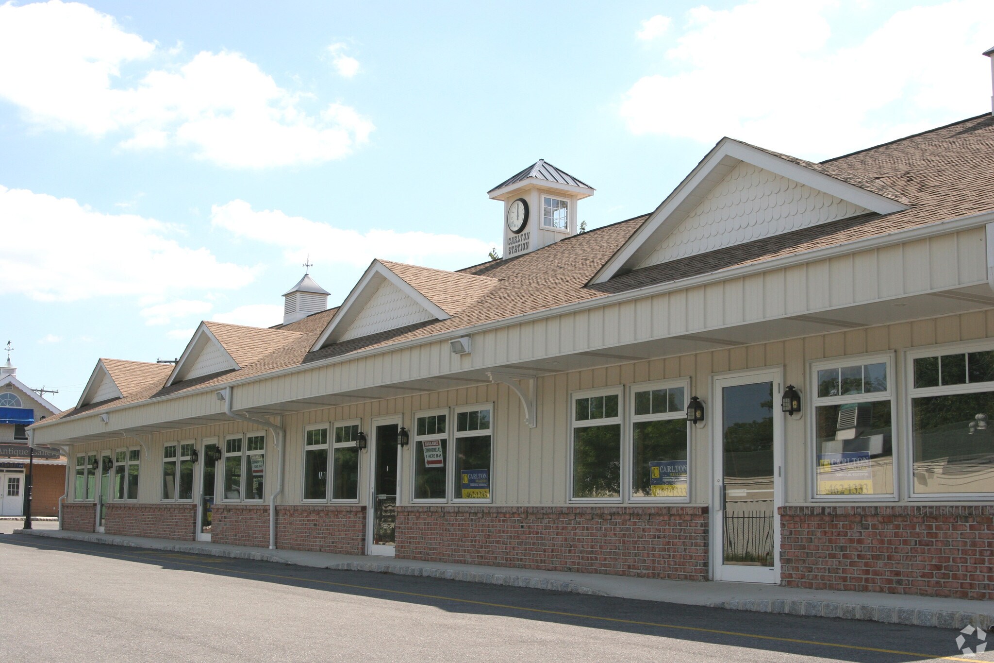 2 Monmouth Ave, Freehold, NJ for lease Primary Photo- Image 1 of 5