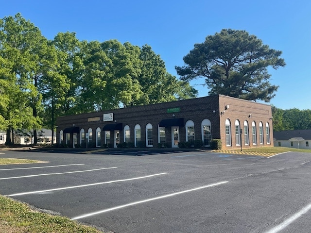 406 Tiffany Park, Gaffney, SC for lease - Primary Photo - Image 1 of 5